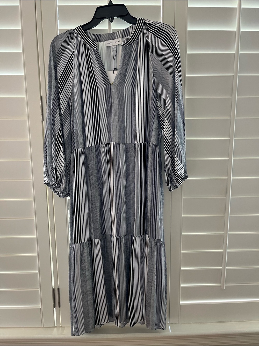 Gibson Latimer Striped Tiered Midi Dress in Navy and White